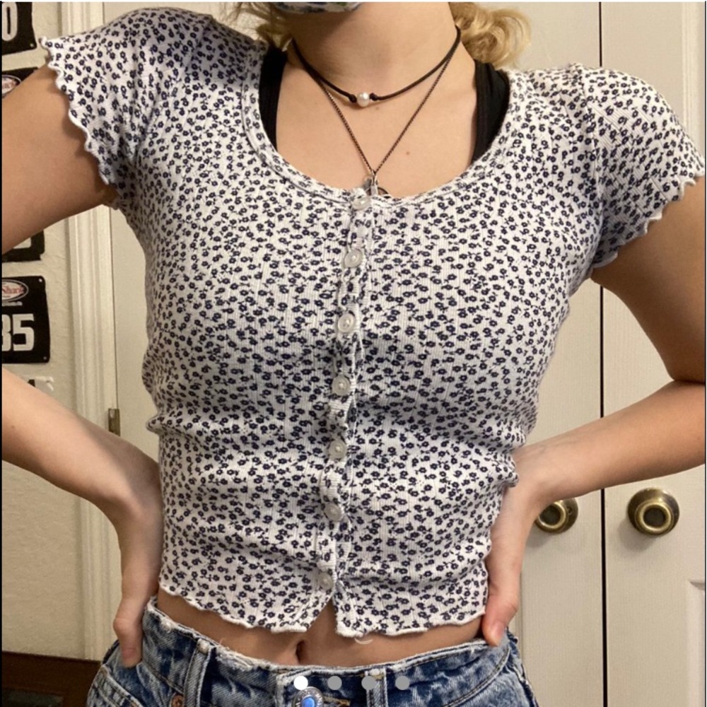 Brandy Melville top